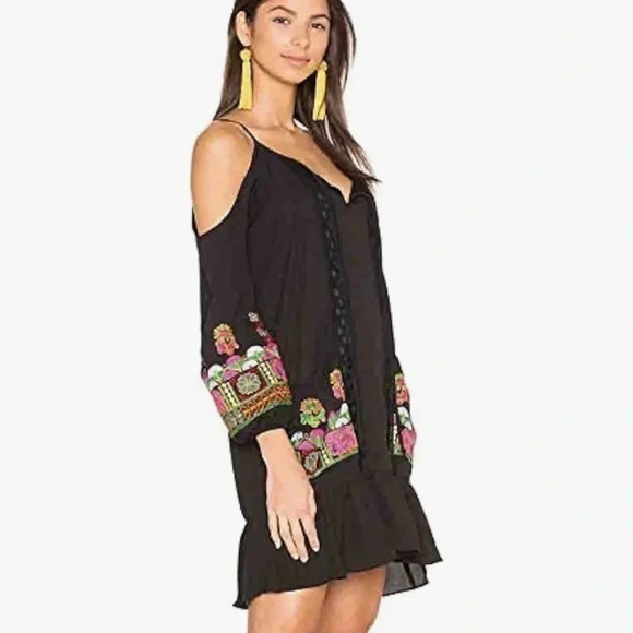 VAVA by Joy Han GABI Open/Cold Shoulder Dress Med with embroidered elephants - Picture 2 of 9